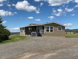 8624 Applegate Dr in Helena, MT - Building Photo