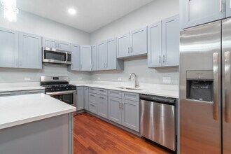 23 W Hubbard St in Chicago, IL - Building Photo - Building Photo