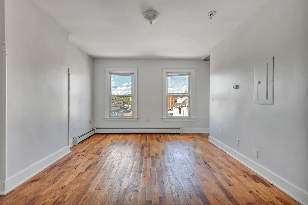 574-576 George St in New Haven, CT - Building Photo