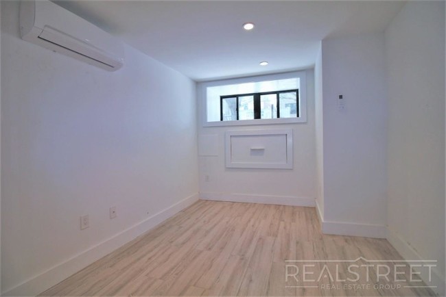 140 Woodbine Street in Brooklyn, NY - Building Photo - Floor Plan