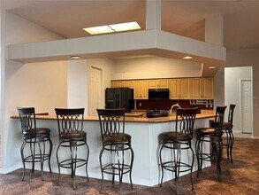 7118 42nd Ct E, Unit 2827-301 in Sarasota, FL - Building Photo - Building Photo