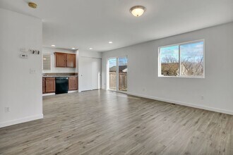 9829 28th Ave SE in Everett, WA - Building Photo - Building Photo