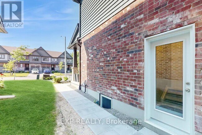 967 Wright Dr in Midland, ON - Building Photo - Building Photo