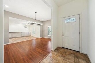 6215 Cheena Dr in Houston, TX - Building Photo - Building Photo