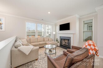 6027 Towering Oaks Dr in Charlotte, NC - Building Photo - Building Photo