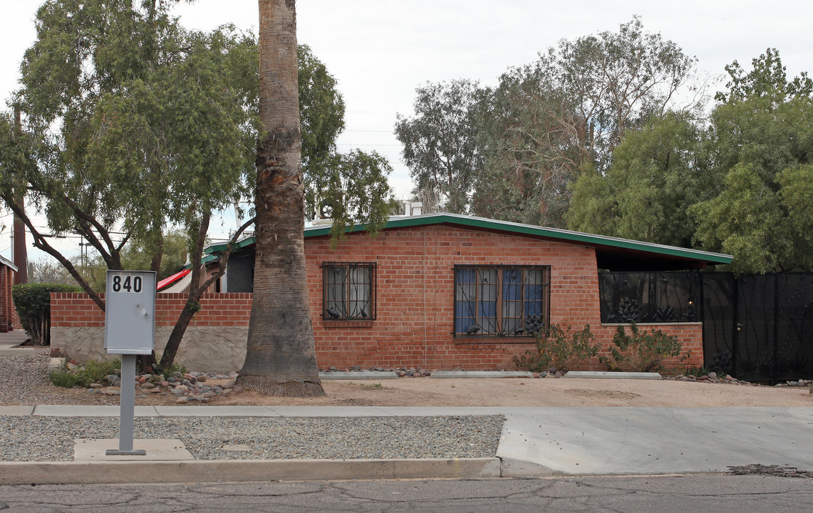 840 E 10th St in Tucson, AZ - Building Photo