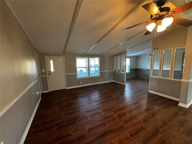 2484 Gator Ln in Groveland, FL - Building Photo - Building Photo