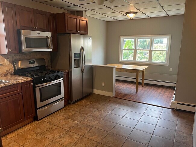 574 E 3rd St in Boston, MA - Building Photo - Building Photo