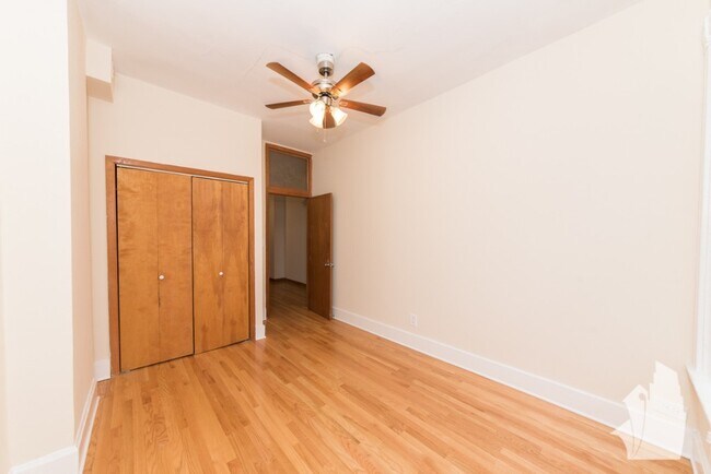1208 W Wrightwood Ave, Unit 1208-G in Chicago, IL - Building Photo - Building Photo