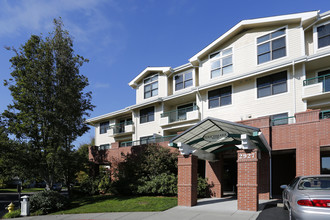 Touchmark at Fairway Village in Vancouver, WA - Building Photo - Building Photo