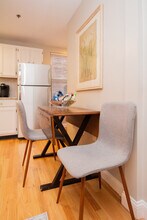24 Jay St, Unit R in Cambridge, MA - Foto de edificio - Building Photo