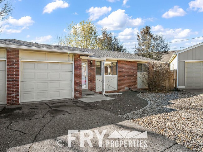 6930 W 25th Pl in Lakewood, CO - Building Photo - Building Photo