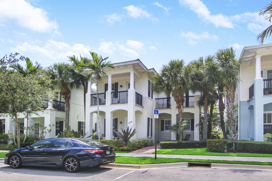 108 Spikerush Rd in Jupiter, FL - Building Photo