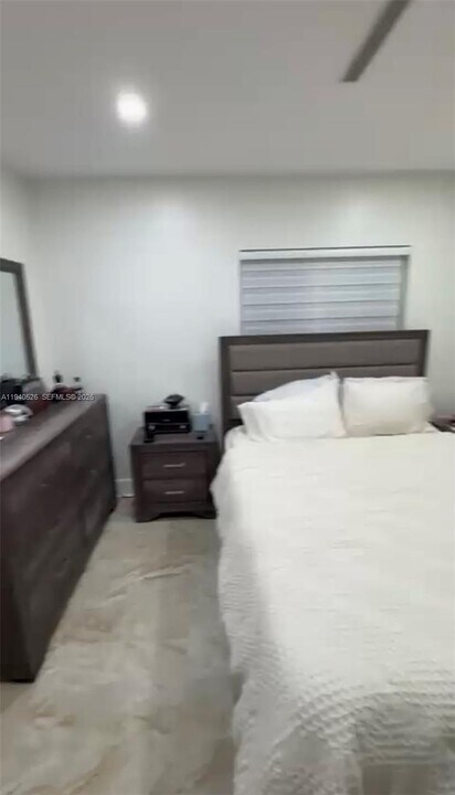 5020 NW 188th Terrace in Miami Gardens, FL - Building Photo