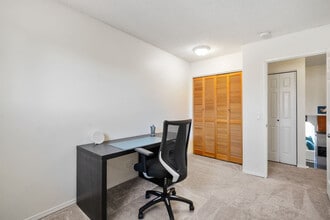 64 Riverbirch Rd SE in Calgary, AB - Building Photo - Building Photo