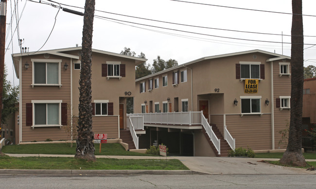 90-92 Monterey Rd in South Pasadena, CA - Foto de edificio - Building Photo