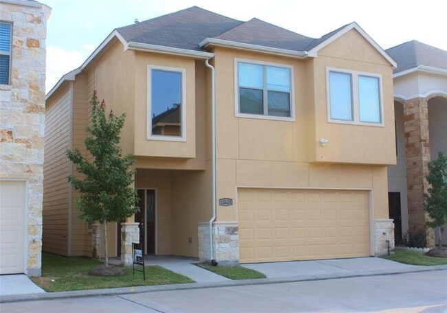 property at 12623 Ashford Shore Dr
