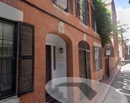 6 W Cedar St, Unit 2 in Boston, MA - Building Photo