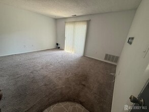 1908 Ravens Crest Dr in Plainsboro, NJ - Building Photo - Building Photo