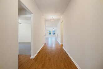 9400 Morgan Creek Dr in Austin, TX - Building Photo - Building Photo