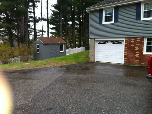 116 Faith Dr in East Brookfield, MA - Building Photo - Building Photo