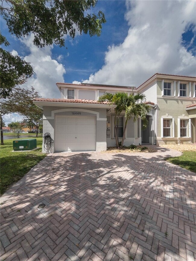16449 SW 48th Terrace in Miami, FL - Building Photo - Building Photo