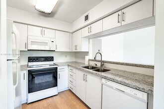 11705 Terra Bella Blvd in Plantation, FL - Building Photo - Building Photo