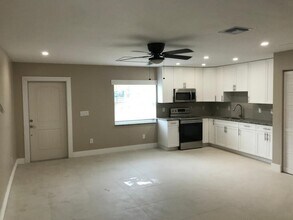 17024 89th Pl N in The Acreage, FL - Building Photo - Building Photo