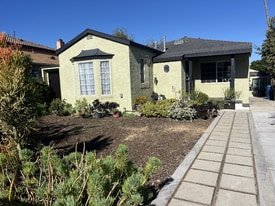 947 E 68th St in Inglewood, CA - Building Photo