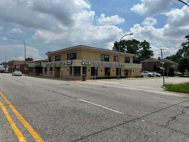 property at 3927 W 95th St