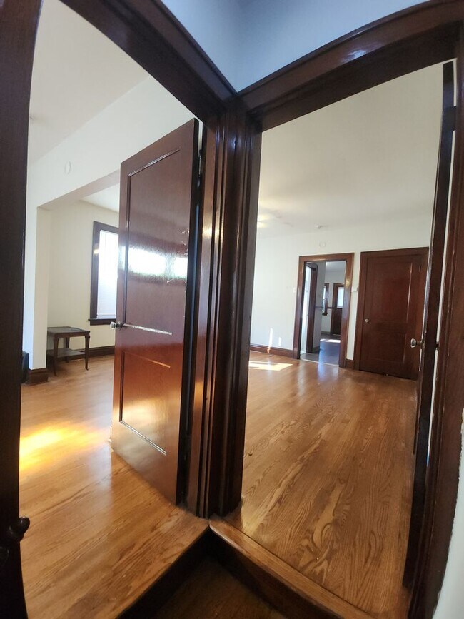 6040 Southwest Ave in St. Louis, MO - Building Photo - Building Photo
