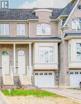 74 Church St S in Richmond Hill, ON - Building Photo