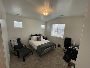 347 W 785 N, Unit Private Room 2 in Orem, UT - Foto de edificio - Building Photo