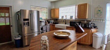 1209 Bay Palm Blvd in Indian Rocks Beach, FL - Building Photo - Building Photo