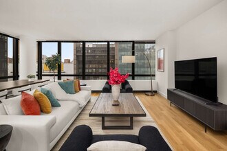 1113 York Ave, Unit SI ID1503017P in New York, NY - Building Photo - Building Photo