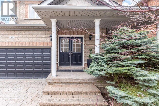 45 Oland Dr in Vaughan, ON - Building Photo - Building Photo