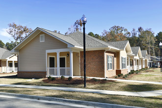 Pinewood Village Apartments in Pooler, GA - Building Photo - Building Photo