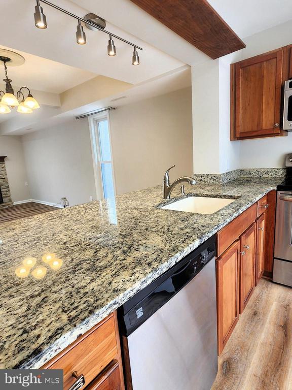 5451 El Camino in Columbia, MD - Building Photo - Building Photo