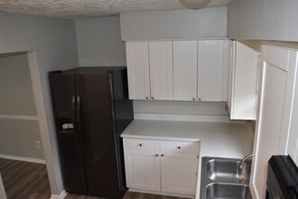 5559 New Colony Dr in Virginia Beach, VA - Building Photo - Building Photo