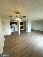 995L Heather Ridge Dr in Frederick, MD - Building Photo - Building Photo