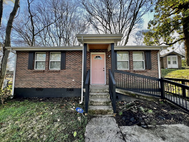 415 Poston St in Clarksville, TN - Building Photo - Building Photo