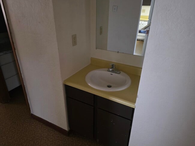 property at 352 Catron St N