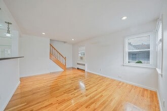 133 Andrews Rd in Mineola, NY - Building Photo - Building Photo