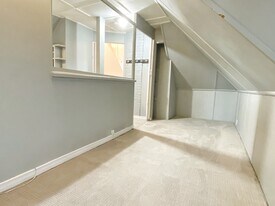 32 Mackay Av in London, ON - Building Photo