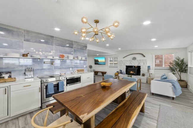 260 E Driftwood Shores Rd in Camano, WA - Building Photo - Building Photo