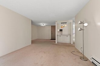 8239 Shelter Creek Ln in San Bruno, CA - Building Photo - Building Photo