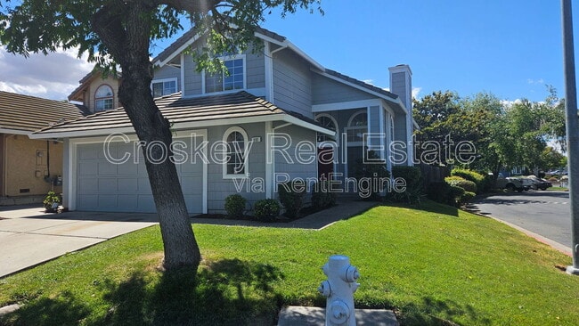 property at 332 Egret Pl