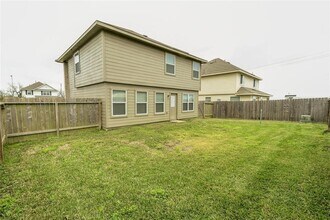 5807 Dawn Terrace Ct in Houston, TX - Foto de edificio - Building Photo