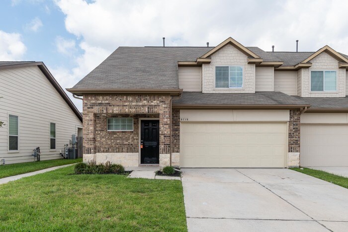 9719 Floria Ct Photo