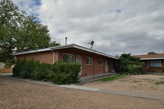 917 Amherst Dr SE in Albuquerque, NM - Building Photo - Building Photo